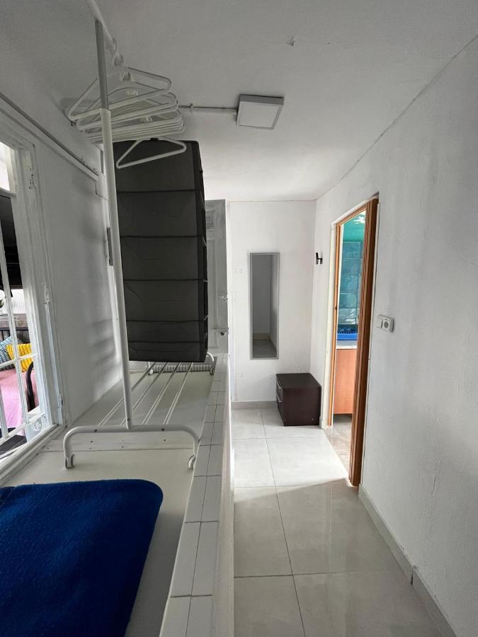 Habitacion Con Terraza En Alicante Exteriör bild